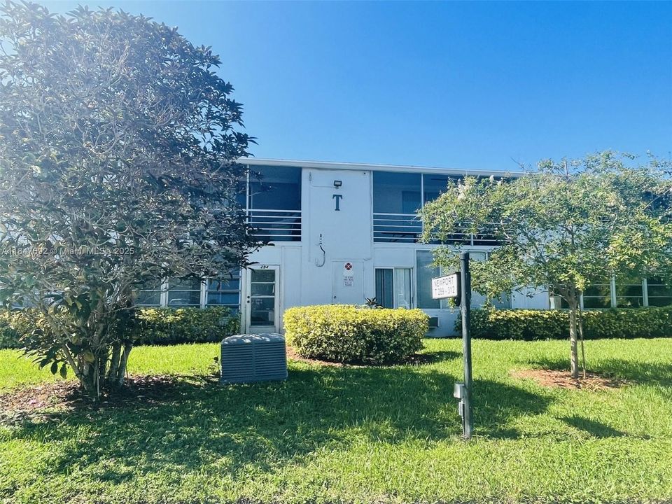 En Venta: $107,000 (1 camas, 1 baños, 700 Pies cuadrados)