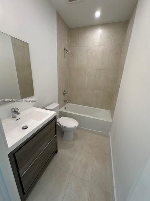 Active With Contract: $680,000 (4 beds, 3 baths, 1818 Square Feet)