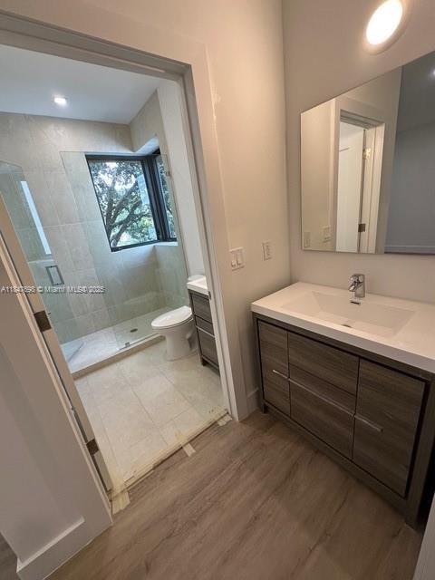 Active With Contract: $680,000 (4 beds, 3 baths, 1818 Square Feet)