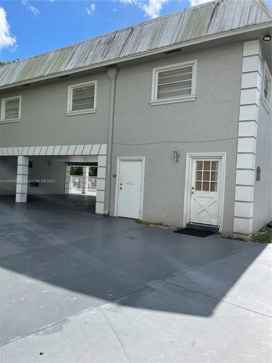 На продажу: $190,000 (1 спален, 1 ванн, 664 Квадратных фут)