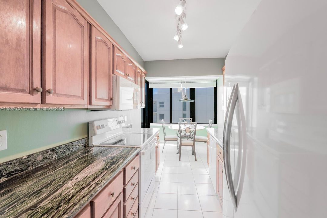 Active With Contract: $8,500 (2 beds, 2 baths, 1417 Square Feet)