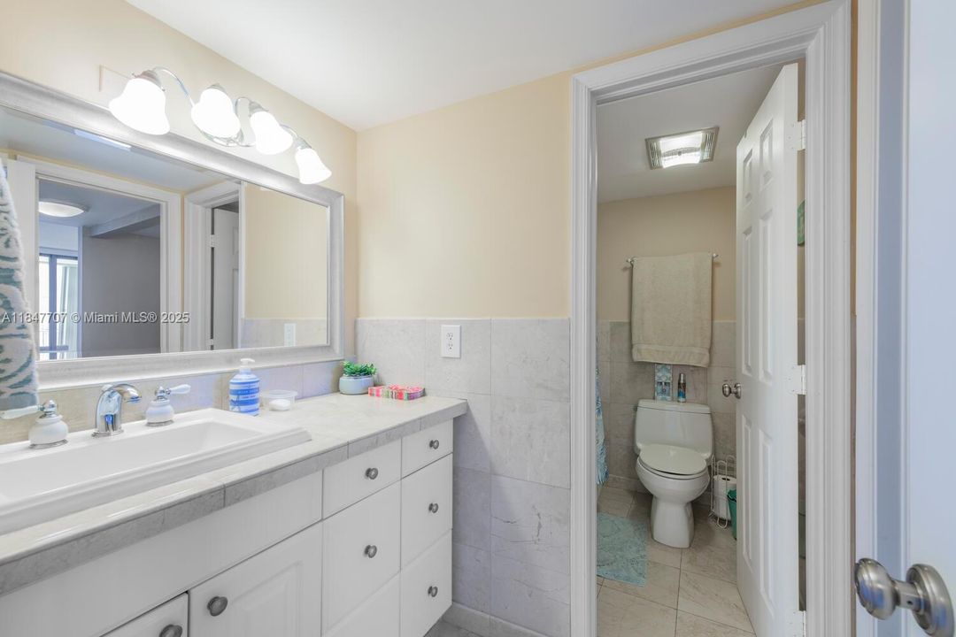 Active With Contract: $8,500 (2 beds, 2 baths, 1417 Square Feet)