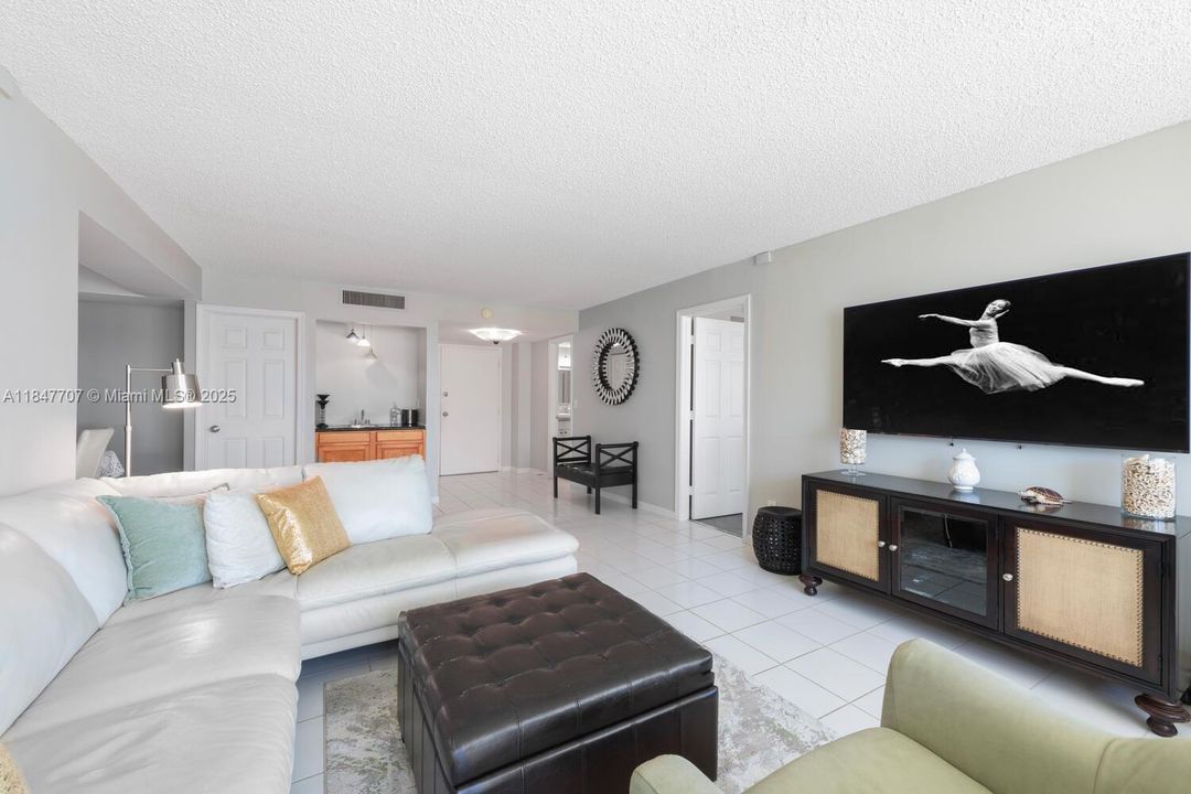 Active With Contract: $8,500 (2 beds, 2 baths, 1417 Square Feet)