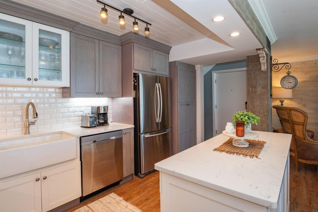 ©Clark-2355 NE Ocean Blvd-009