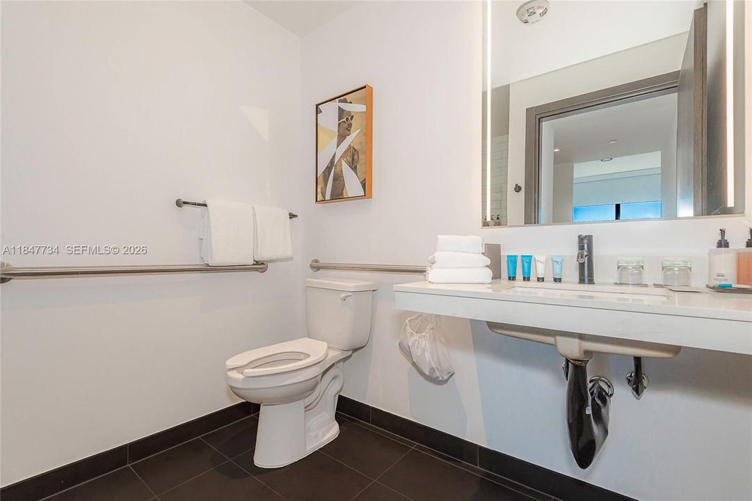 En Venta: $1,300,000 (2 camas, 3 baños, 1043 Pies cuadrados)