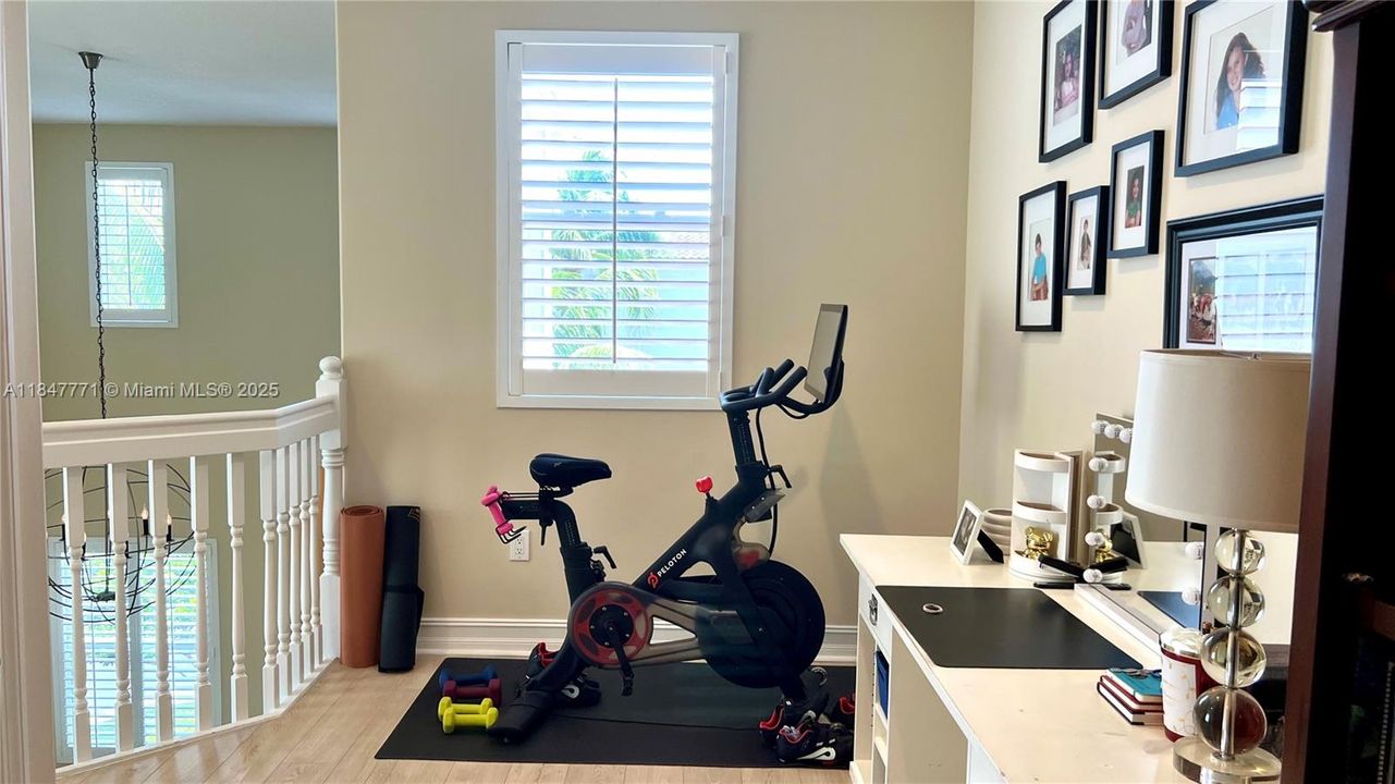 Recently Sold: $1,640,000 (4 beds, 3 baths, 2770 Square Feet)