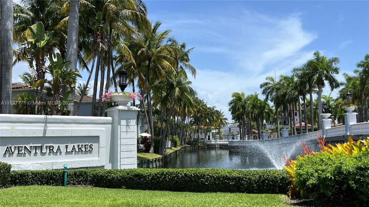 Recently Sold: $1,640,000 (4 beds, 3 baths, 2770 Square Feet)