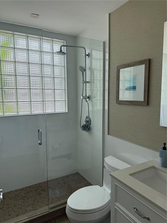 Recently Sold: $1,640,000 (4 beds, 3 baths, 2770 Square Feet)