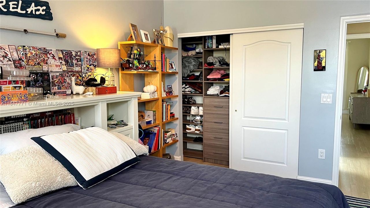 Recently Sold: $1,640,000 (4 beds, 3 baths, 2770 Square Feet)