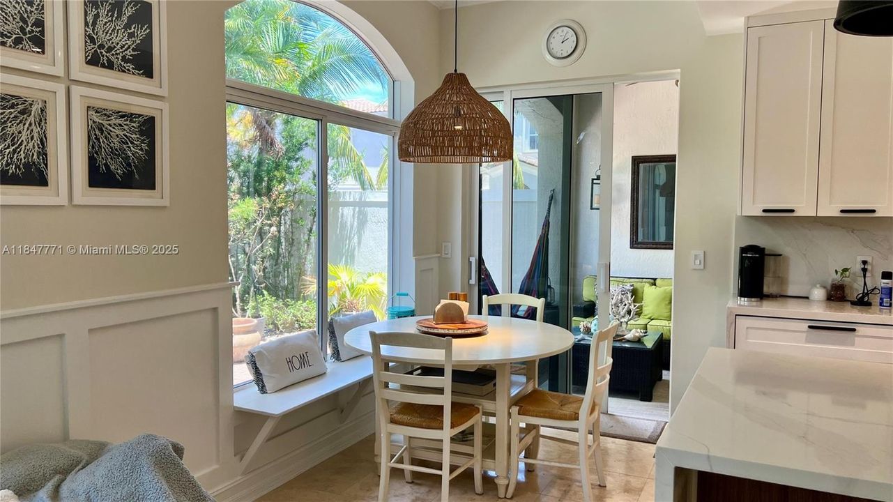 Recently Sold: $1,640,000 (4 beds, 3 baths, 2770 Square Feet)