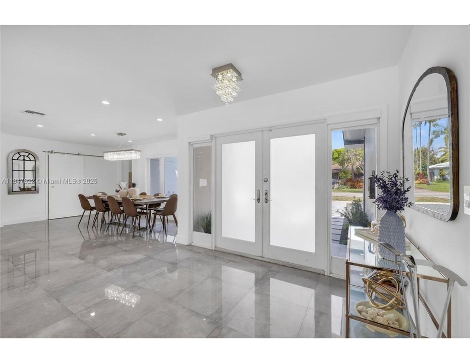 For Sale: $1,586,000 (5 beds, 3 baths, 2837 Square Feet)