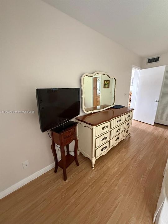 En Renta: $1,800 (1 camas, 1 baños, 775 Pies cuadrados)