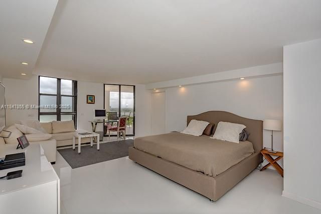 最近售出: $395,000 (2 贝兹, 2 浴室, 1268 平方英尺)