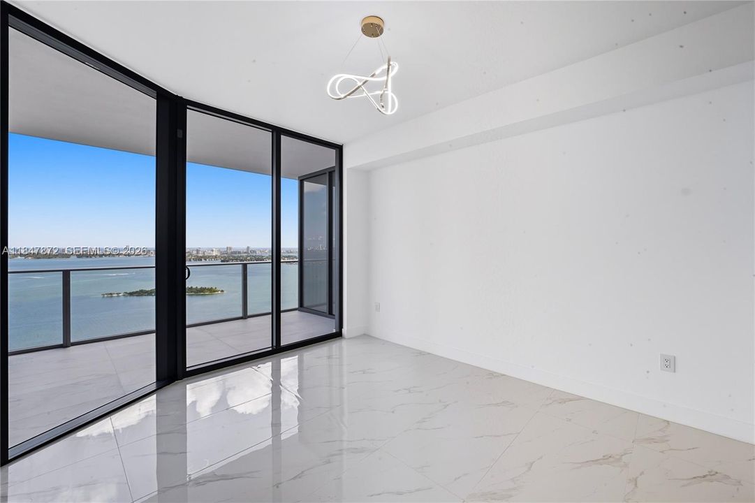 For Sale: $2,149,000 (2 beds, 3 baths, 1792 Square Feet)