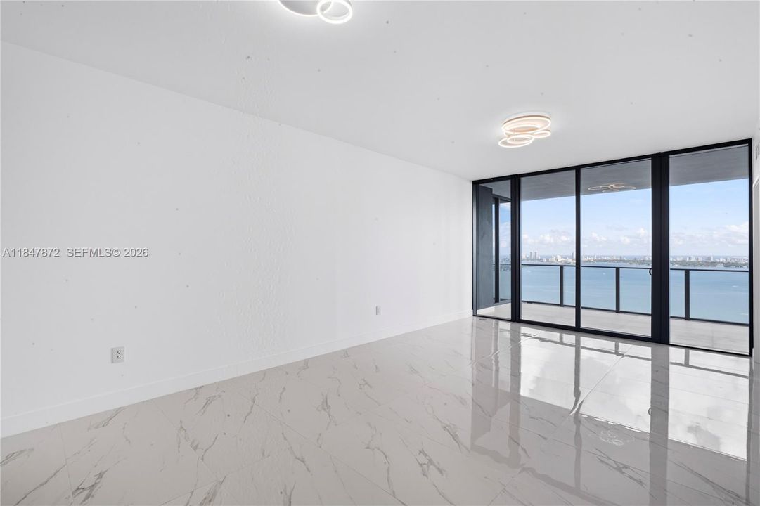 For Sale: $2,149,000 (2 beds, 3 baths, 1792 Square Feet)