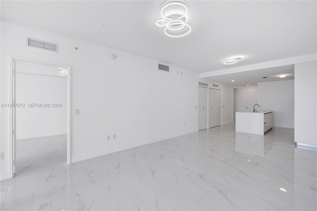For Sale: $2,149,000 (2 beds, 3 baths, 1792 Square Feet)