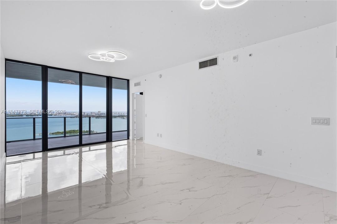 For Sale: $2,149,000 (2 beds, 3 baths, 1792 Square Feet)