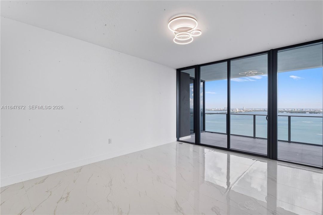 For Sale: $2,149,000 (2 beds, 3 baths, 1792 Square Feet)