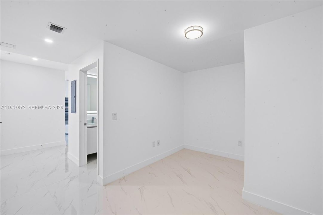 For Sale: $2,149,000 (2 beds, 3 baths, 1792 Square Feet)