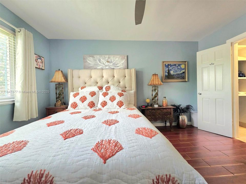 На продажу: $129,000 (1 спален, 1 ванн, 650 Квадратных фут)