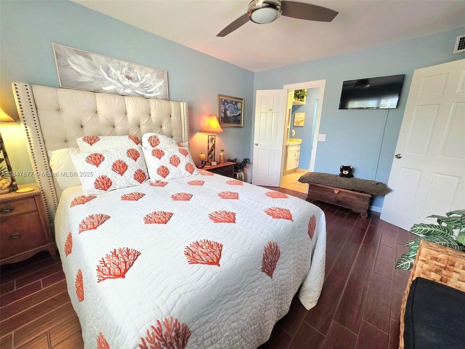 На продажу: $129,000 (1 спален, 1 ванн, 650 Квадратных фут)