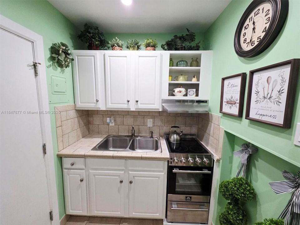 На продажу: $129,000 (1 спален, 1 ванн, 650 Квадратных фут)