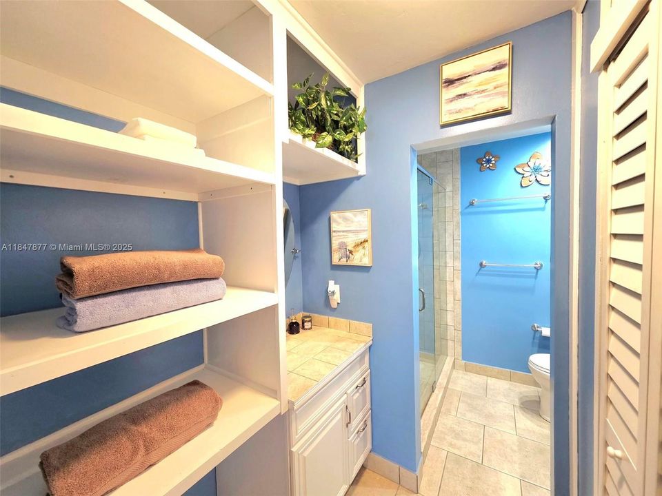 На продажу: $129,000 (1 спален, 1 ванн, 650 Квадратных фут)