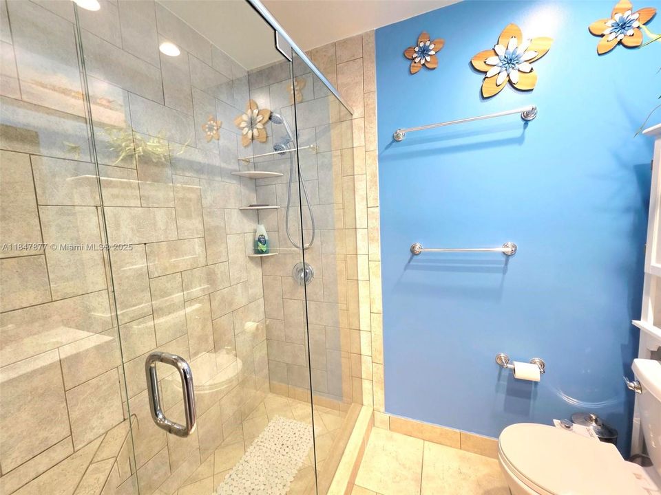 На продажу: $129,000 (1 спален, 1 ванн, 650 Квадратных фут)