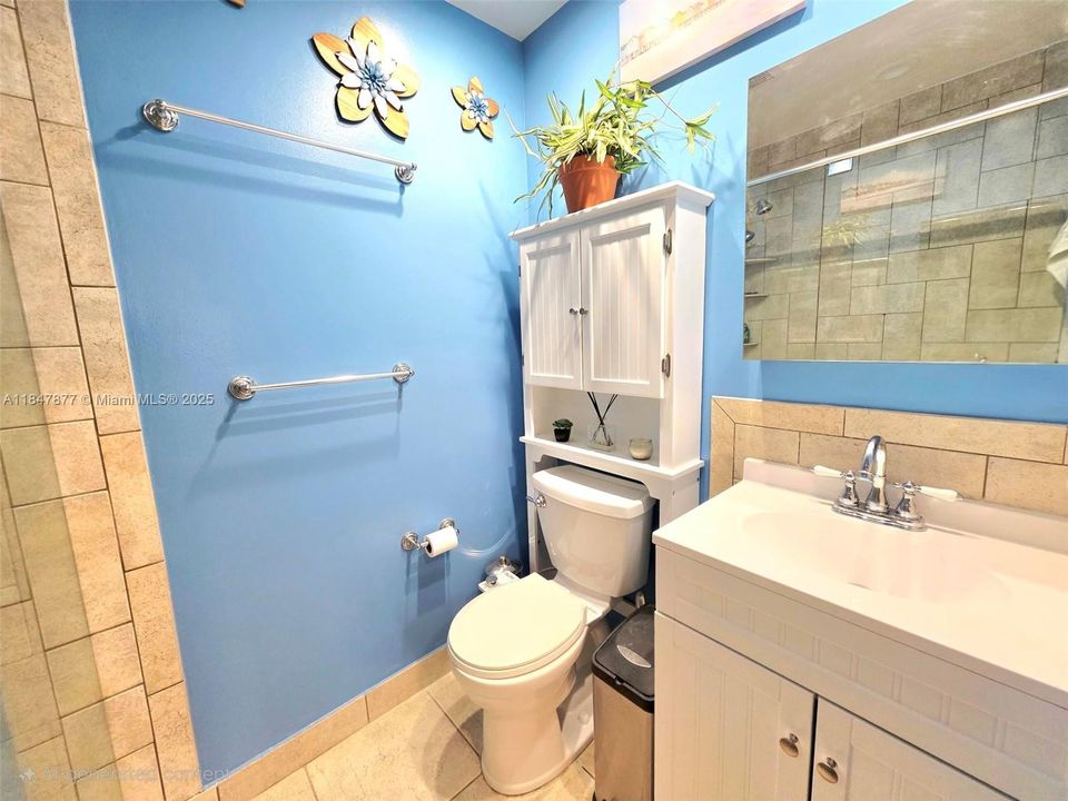 На продажу: $129,000 (1 спален, 1 ванн, 650 Квадратных фут)