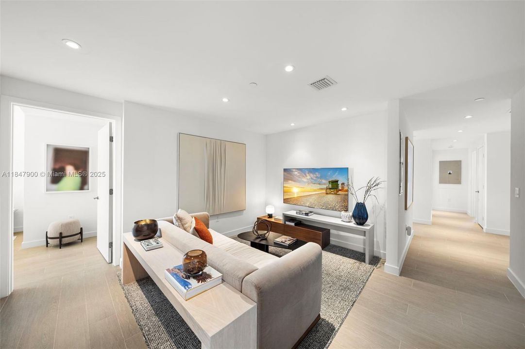 For Sale: $6,825,000 (4 beds, 5 baths, 3521 Square Feet)