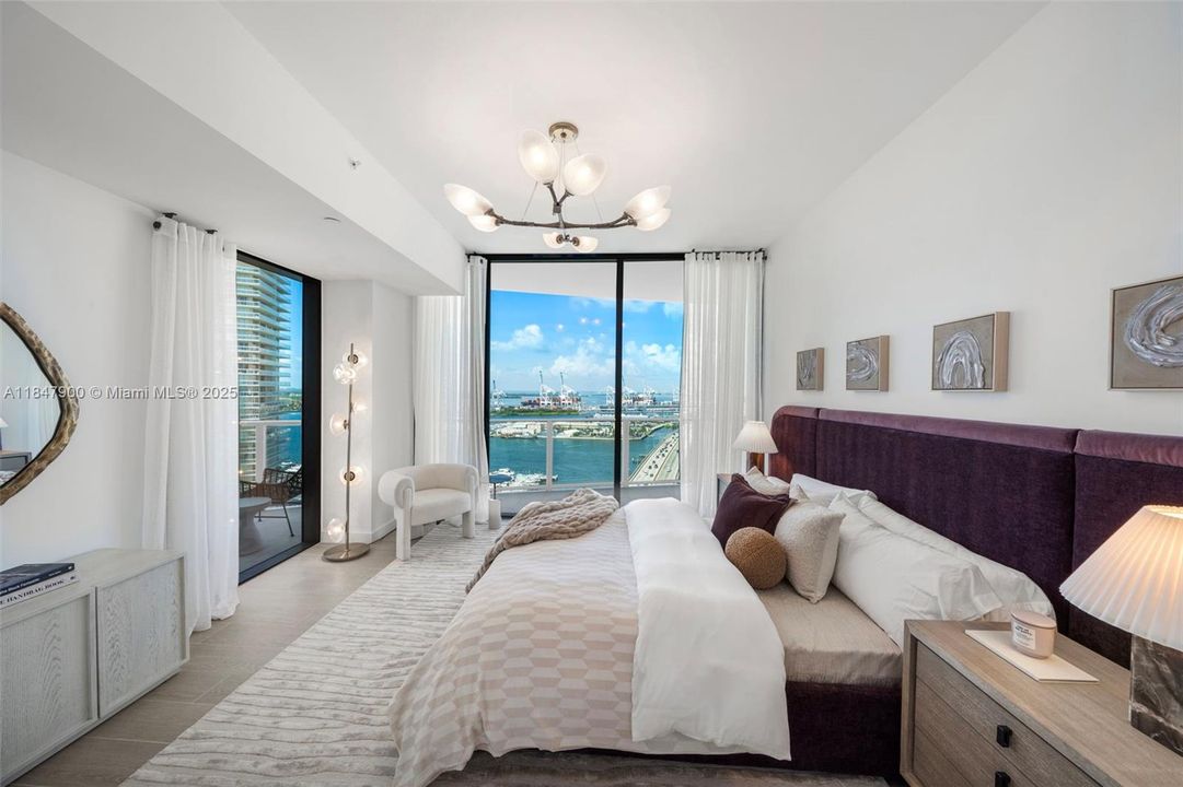 For Sale: $6,825,000 (4 beds, 5 baths, 3521 Square Feet)