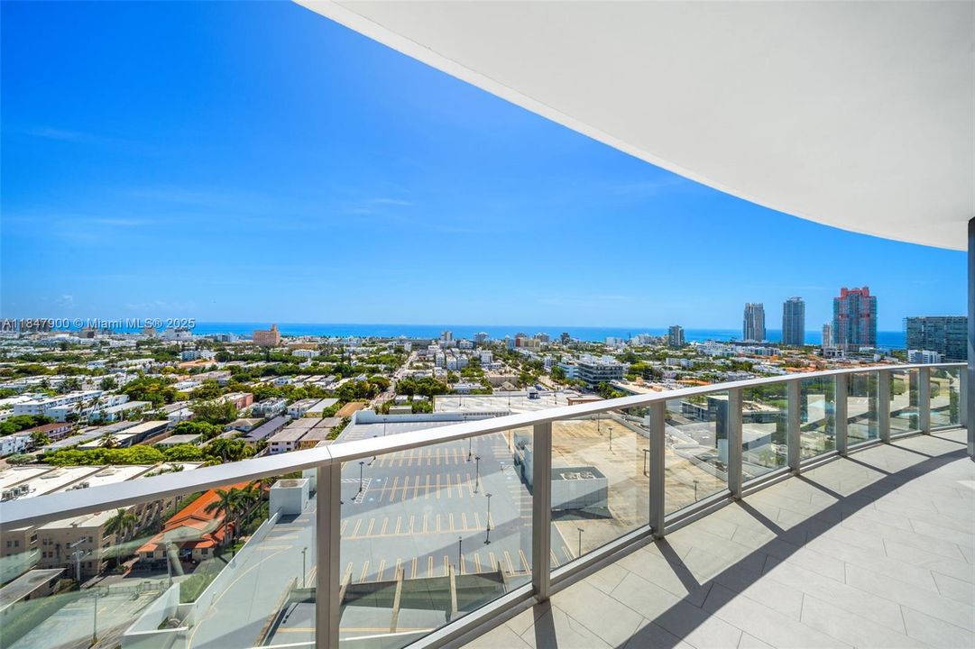 For Sale: $6,825,000 (4 beds, 5 baths, 3521 Square Feet)