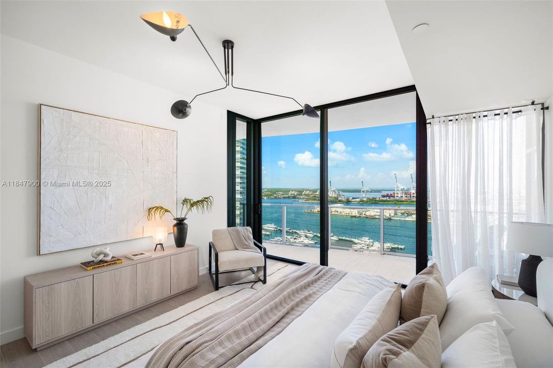 For Sale: $6,825,000 (4 beds, 5 baths, 3521 Square Feet)