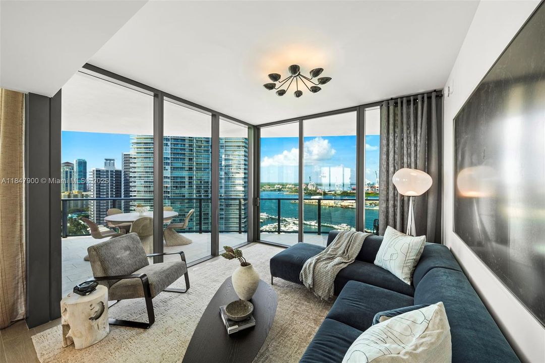 For Sale: $6,825,000 (4 beds, 5 baths, 3521 Square Feet)