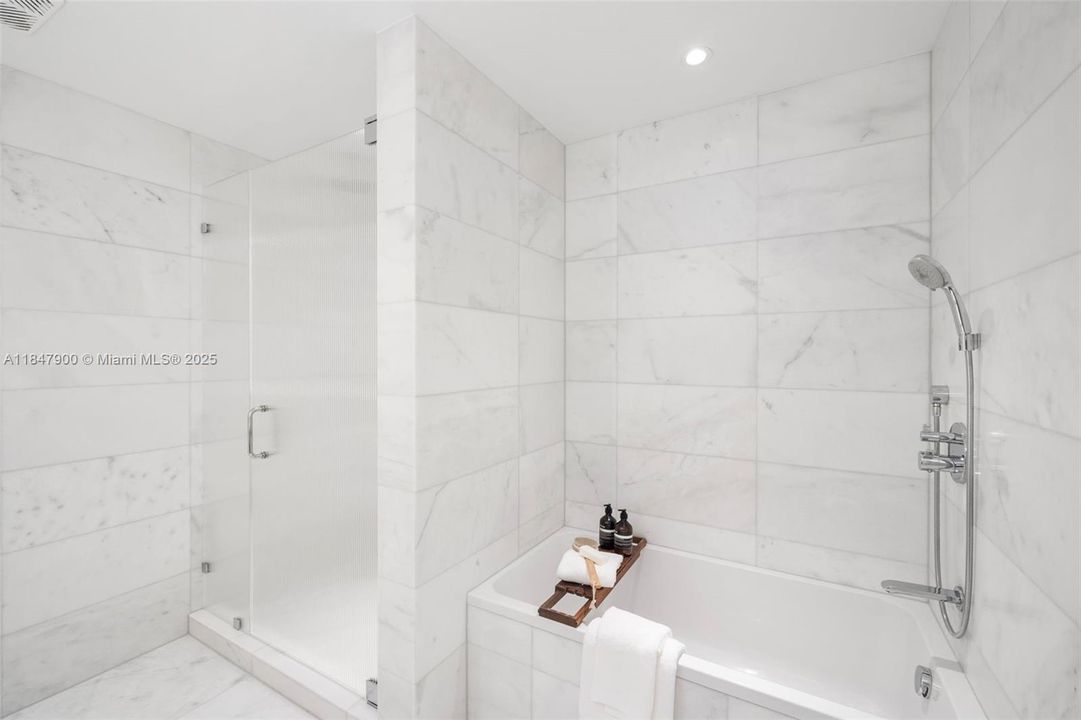 For Sale: $6,825,000 (4 beds, 5 baths, 3521 Square Feet)