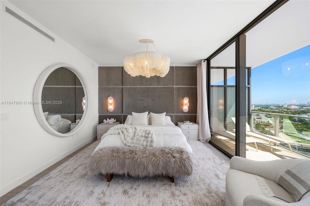 For Sale: $6,825,000 (4 beds, 5 baths, 3521 Square Feet)