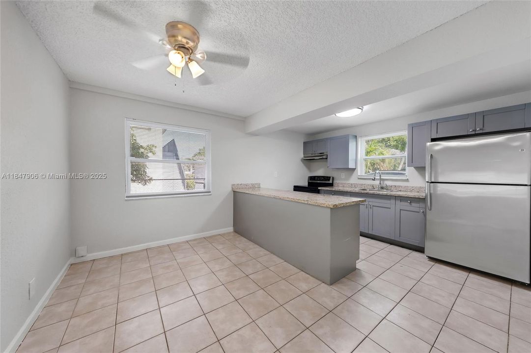 На продажу: $1,290,000 (0 спален, 0 ванн, 4243 Квадратных фут)