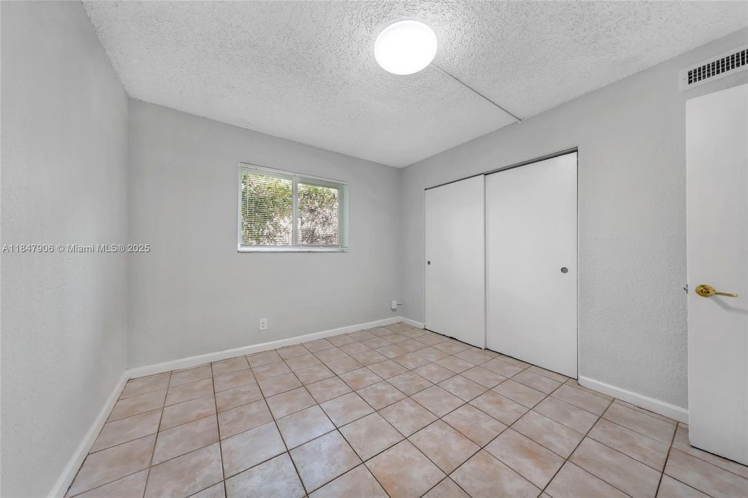 На продажу: $1,290,000 (0 спален, 0 ванн, 4243 Квадратных фут)