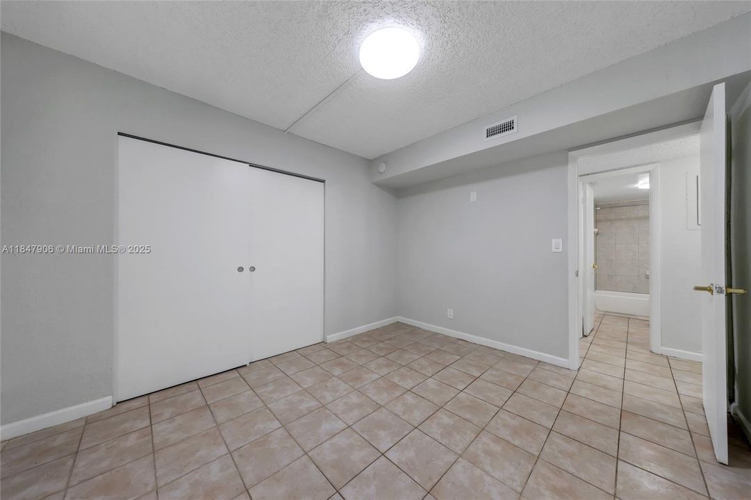 На продажу: $1,290,000 (0 спален, 0 ванн, 4243 Квадратных фут)