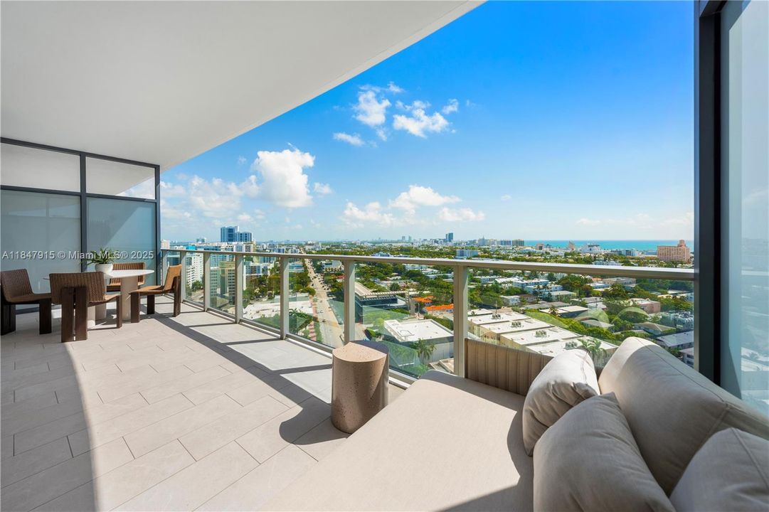 Vendido Recientemente: $1,386,000 (1 camas, 1 baños, 878 Pies cuadrados)