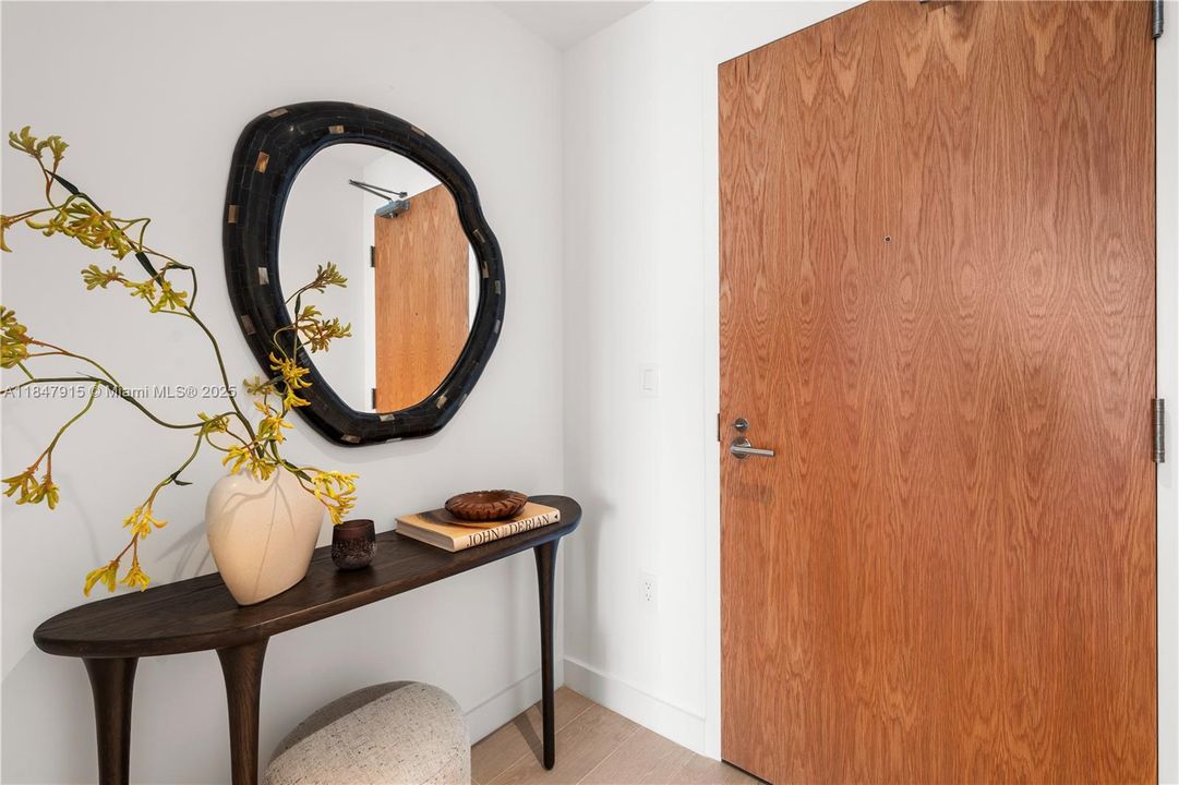 Vendido Recientemente: $1,386,000 (1 camas, 1 baños, 878 Pies cuadrados)