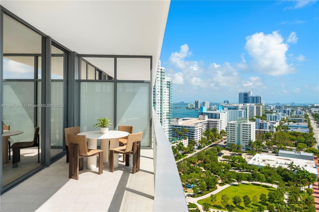 Vendido Recientemente: $1,386,000 (1 camas, 1 baños, 878 Pies cuadrados)