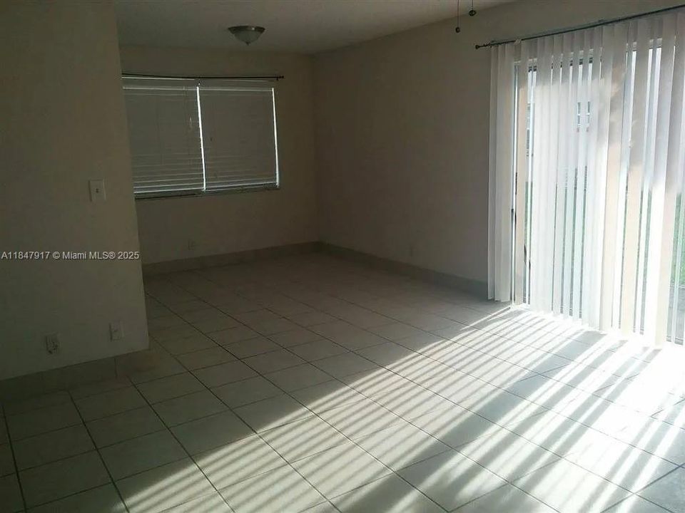 En Venta: $640,000 (0 camas, 0 baños, 2735 Pies cuadrados)