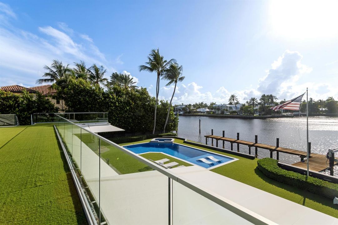 mls_BALCONY_VIEW_ANGLE_EB