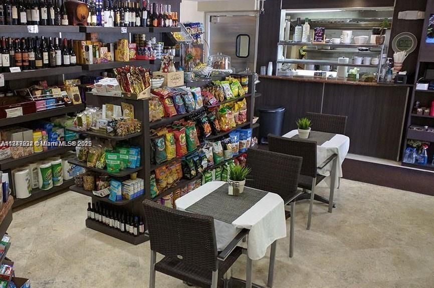 Active With Contract: $8,500 (2 beds, 2 baths, 1490 Square Feet)