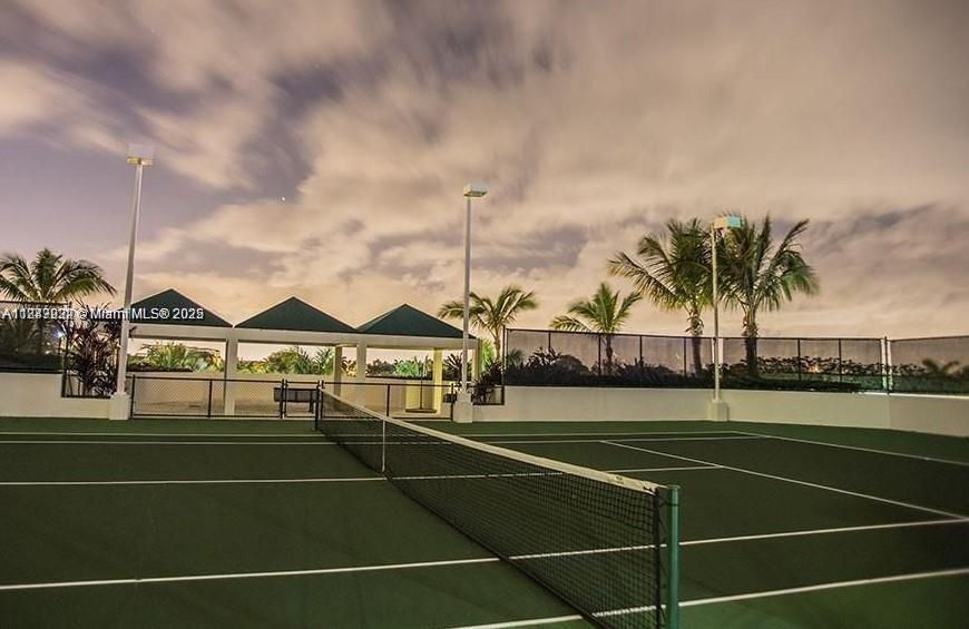 Active With Contract: $8,500 (2 beds, 2 baths, 1490 Square Feet)