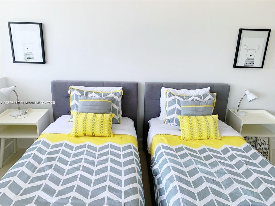 Active With Contract: $8,500 (2 beds, 2 baths, 1490 Square Feet)