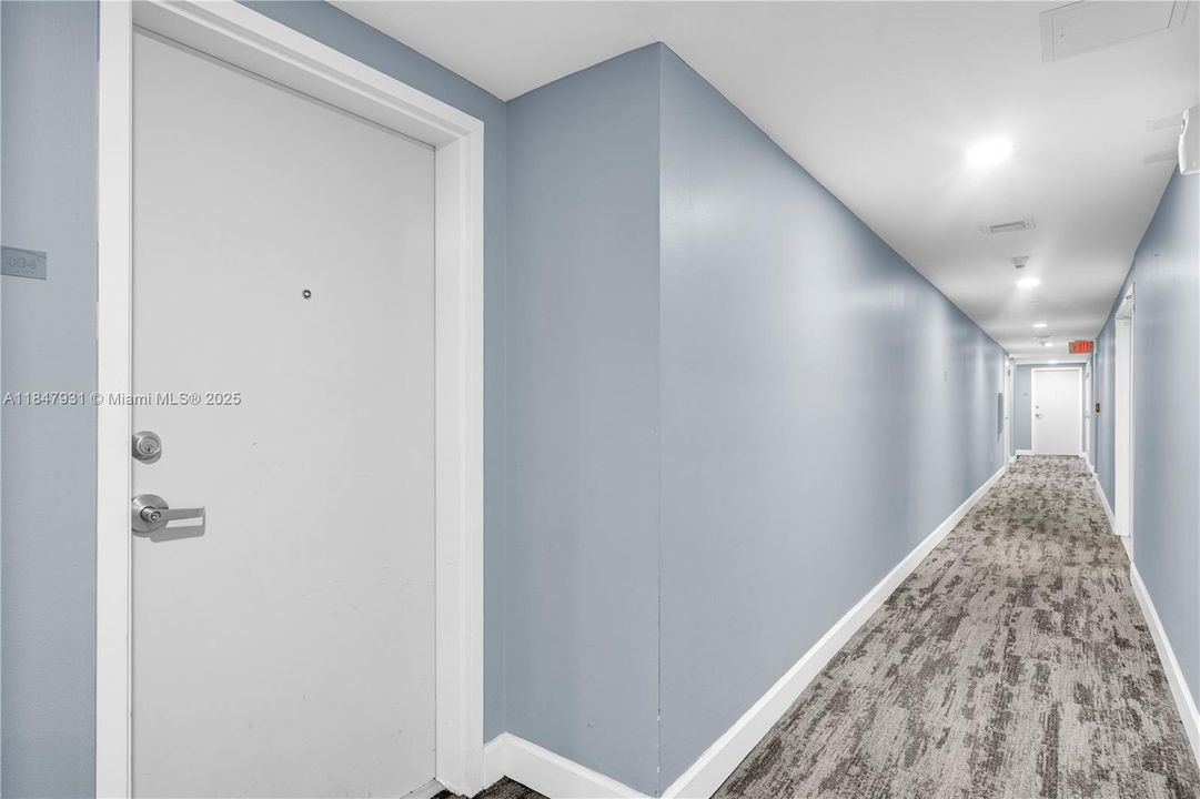 For Sale: $450,000 (2 beds, 2 baths, 1221 Square Feet)