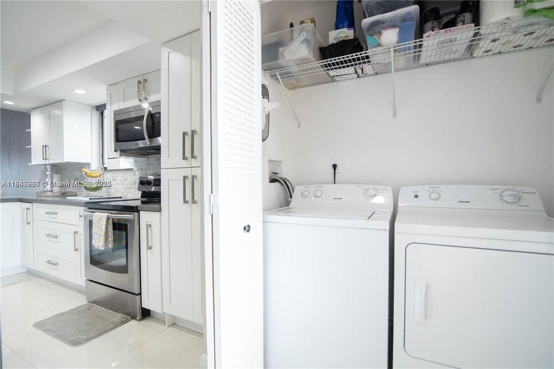 Recientemente alquilado: $3,200 (3 camas, 2 baños, 1432 Pies cuadrados)