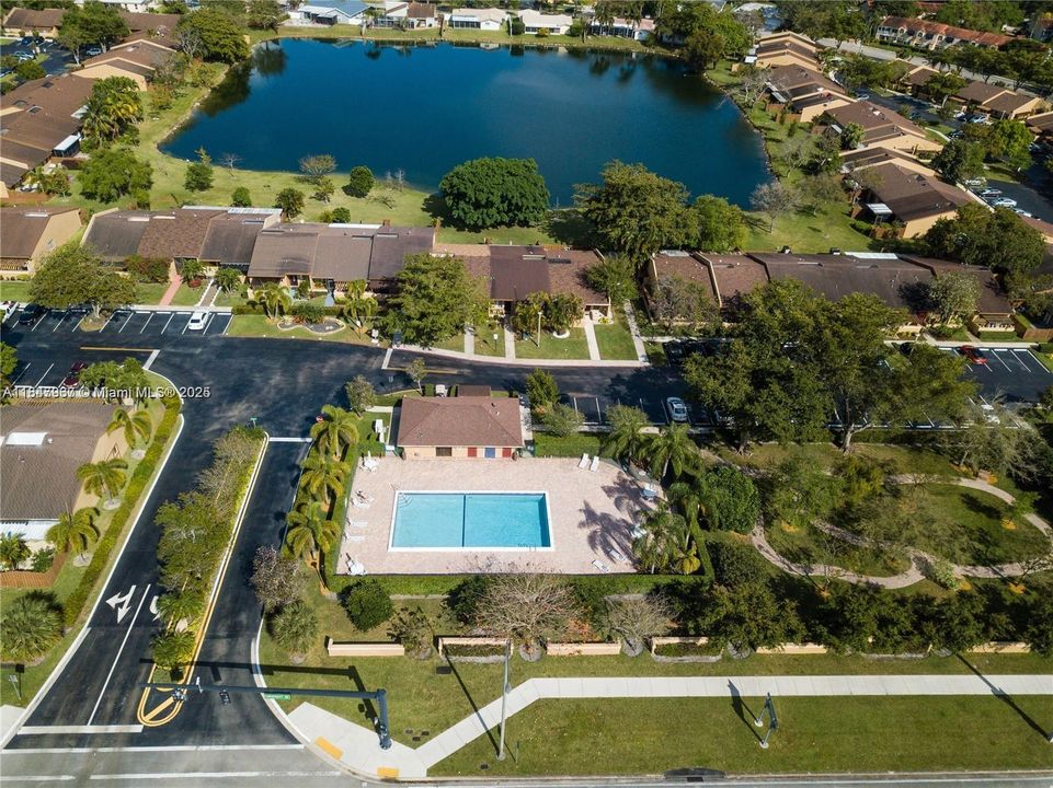 Recientemente alquilado: $3,200 (3 camas, 2 baños, 1432 Pies cuadrados)